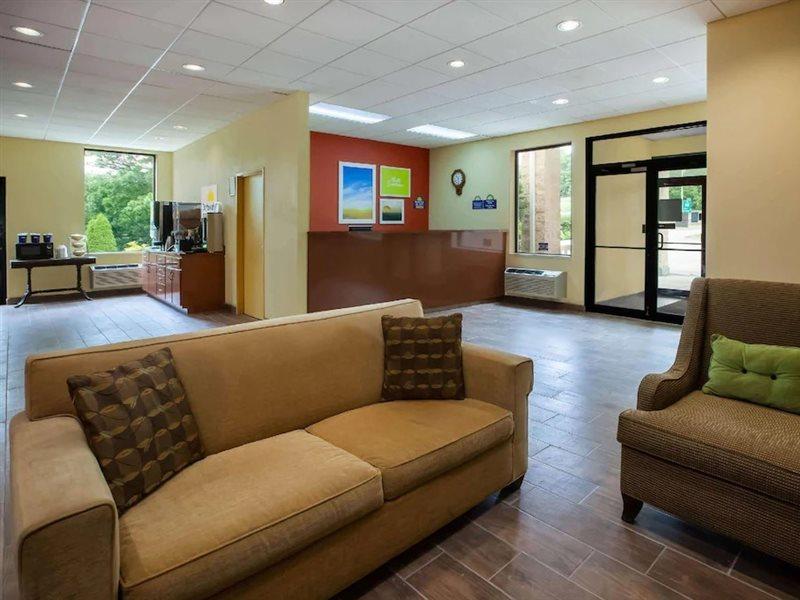 Days Inn By Wyndham Donegal Ngoại thất bức ảnh