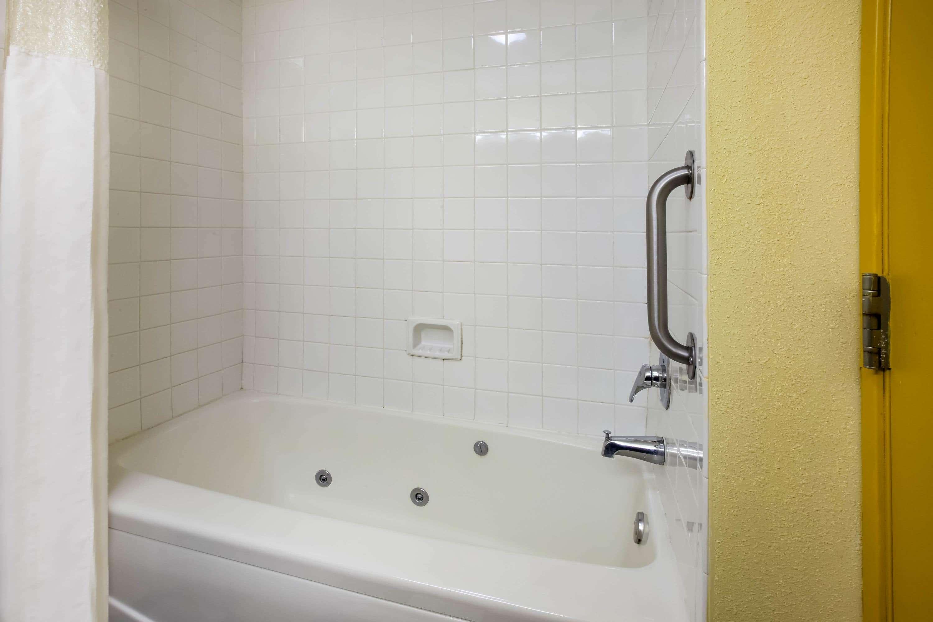 Days Inn By Wyndham Donegal Ngoại thất bức ảnh